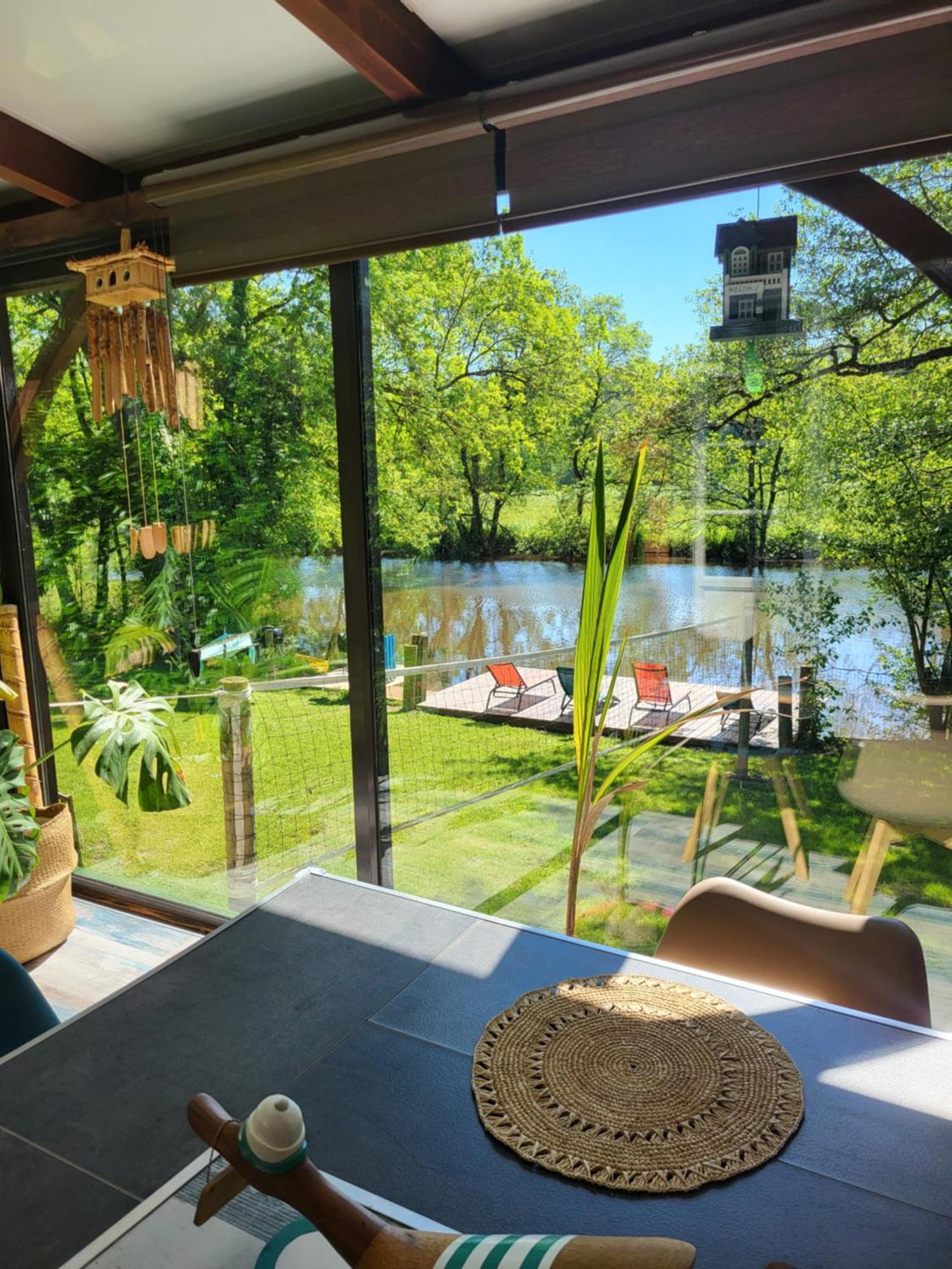 Chez Nirina Proche Puys Dufou Villa Mortagne-sur-Sevre Exterior foto